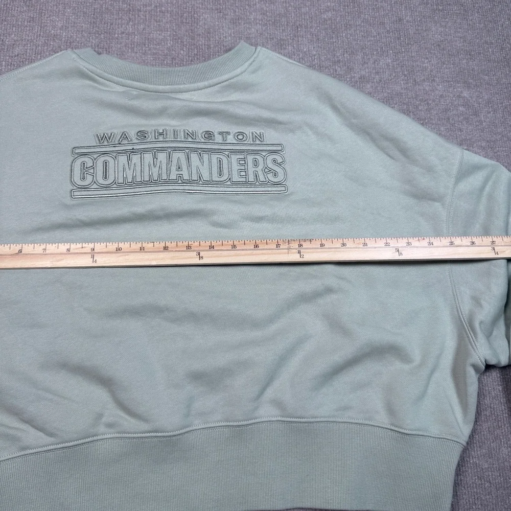 Pro Standard Washington Commanders Cropped Sweatshirt Green Womens Medium NFL